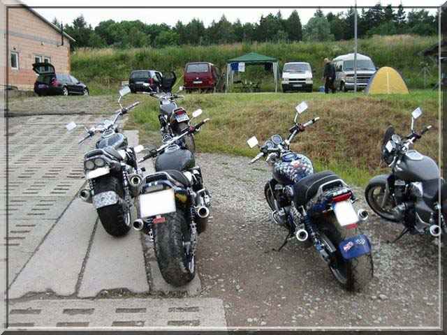 Lade Bild...