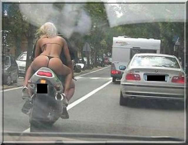 Lade Bild...