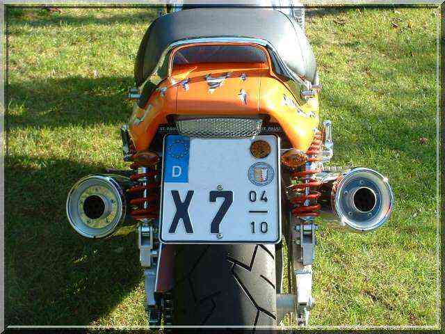 Lade Bild...