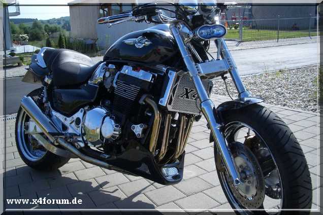 Lade Bild...