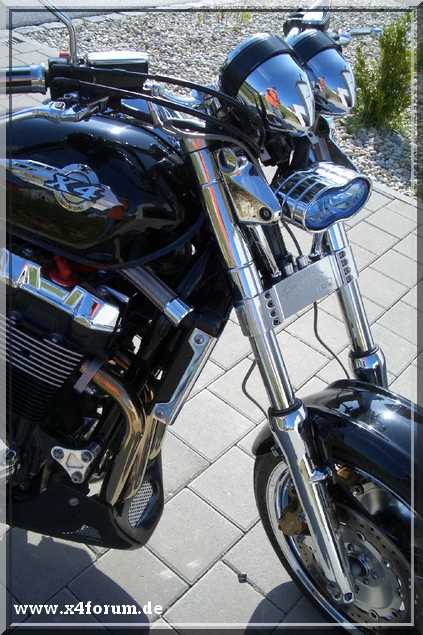 Lade Bild...