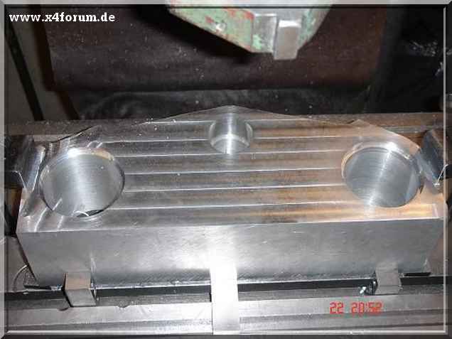 Lade Bild...