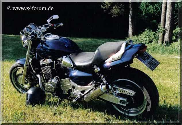 Lade Bild...