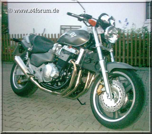 Lade Bild...