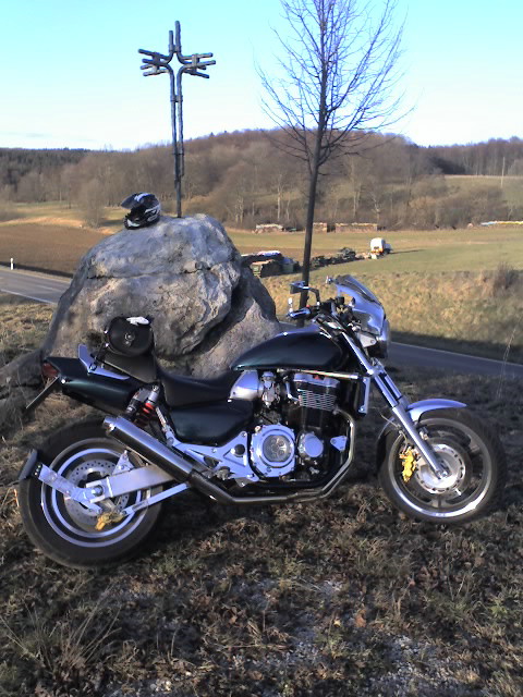 Lade Bild...