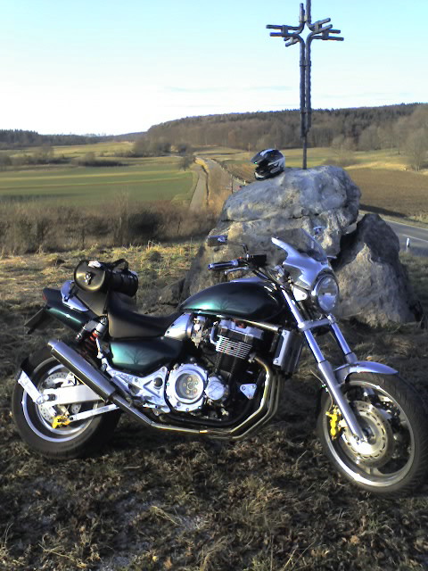 Lade Bild...