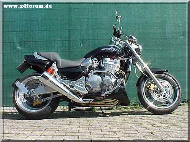 Lade Bild...