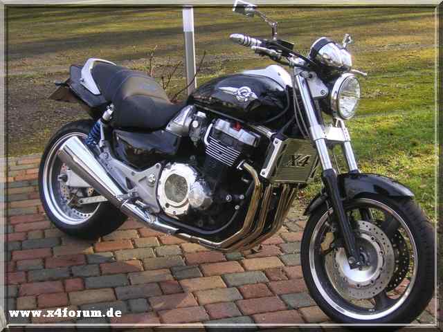 Lade Bild...