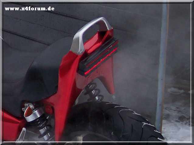 Lade Bild...