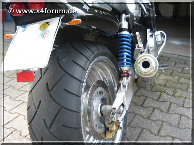 Lade Bild...