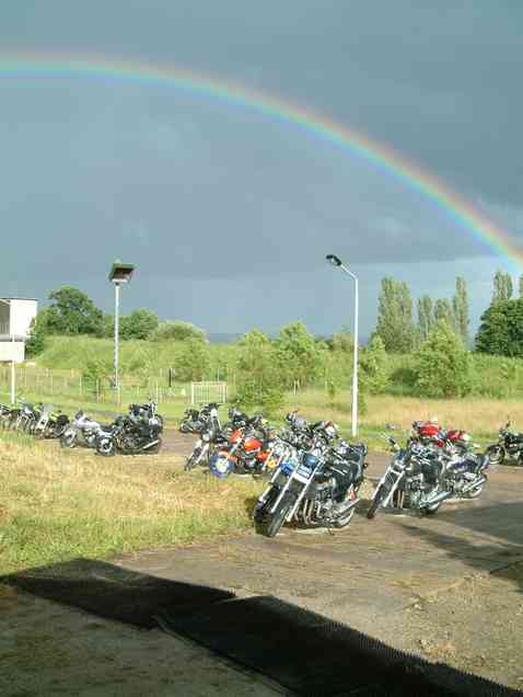 Lade Bild...