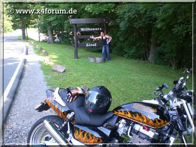 Lade Bild...