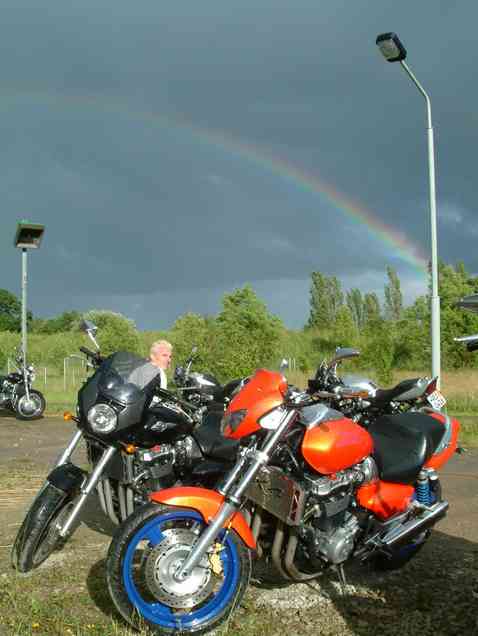 Lade Bild...
