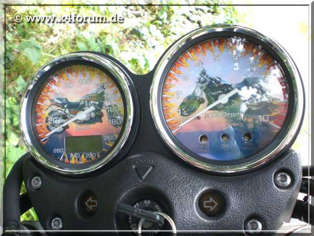 Lade Bild...