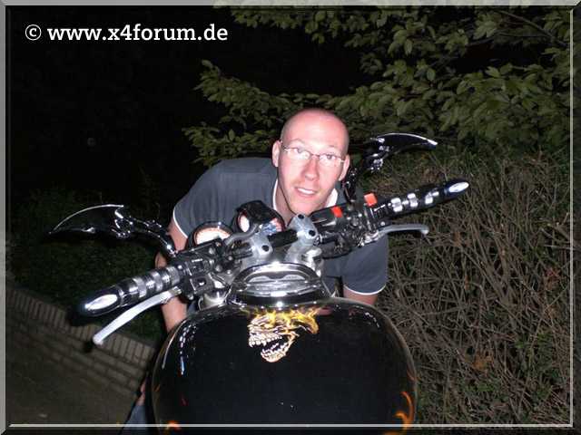 Lade Bild...