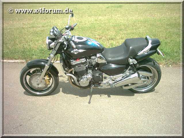 Lade Bild...