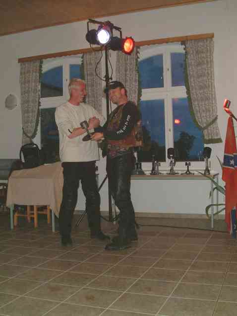 Lade Bild...