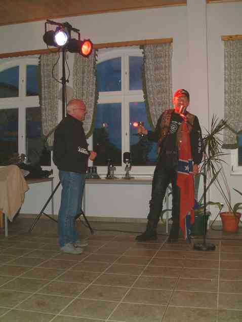 Lade Bild...