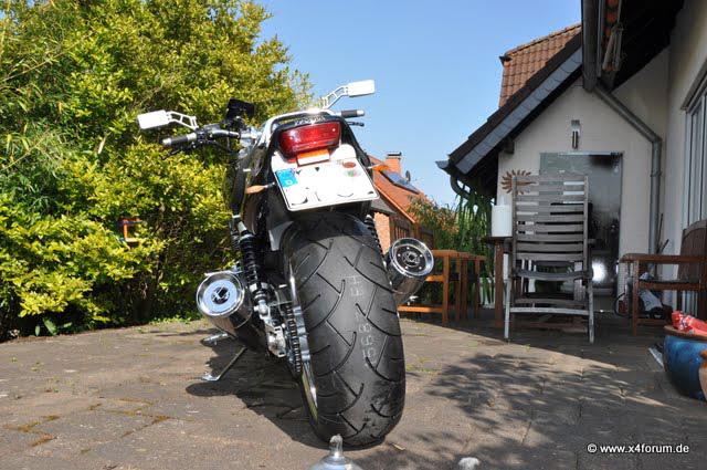 Lade Bild...