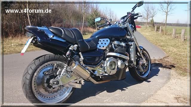 Lade Bild...