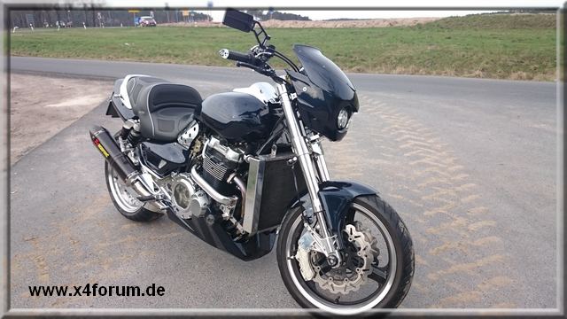 Lade Bild...