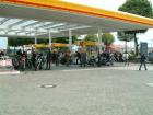 Lade Bild...