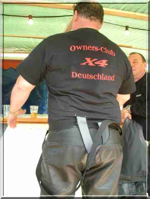 Lade Bild...