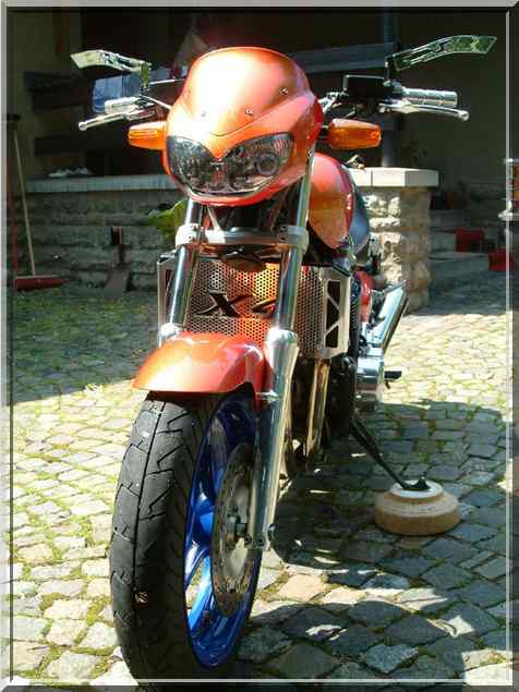 Lade Bild...