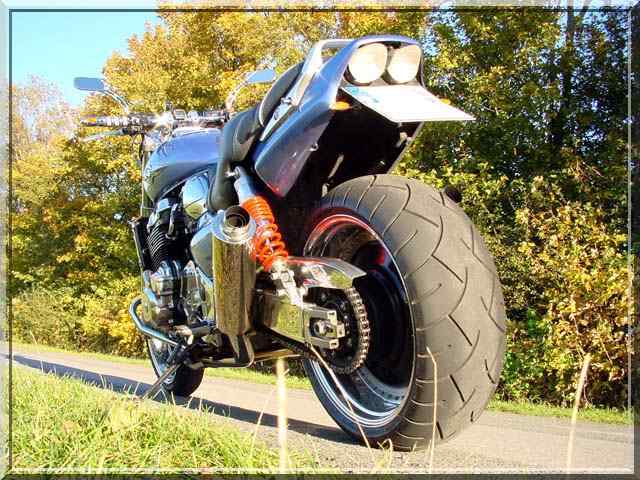 Lade Bild...