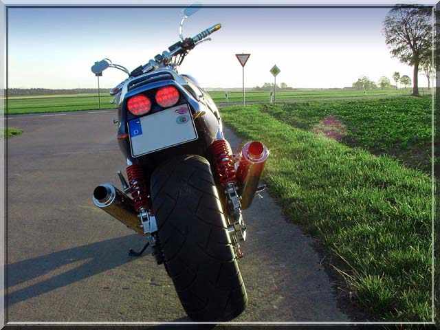 Lade Bild...