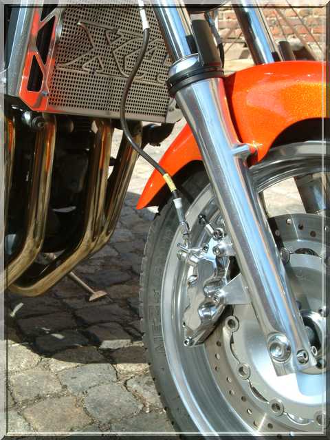 Lade Bild...